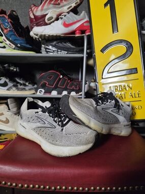 🔥 Brooks Glycerin 20 Men's Size 9 Running Shoes in Light Gray and Black